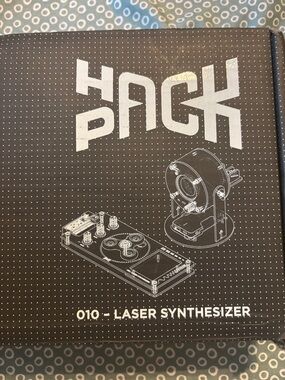 010 Laser Synthesizer Kids Learning Toy - Black